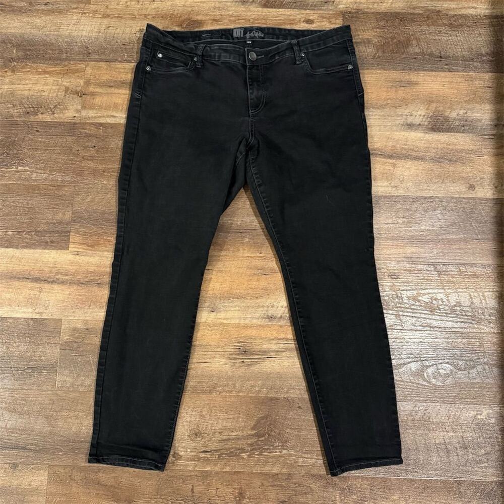 Women's Black Skinny Jeans